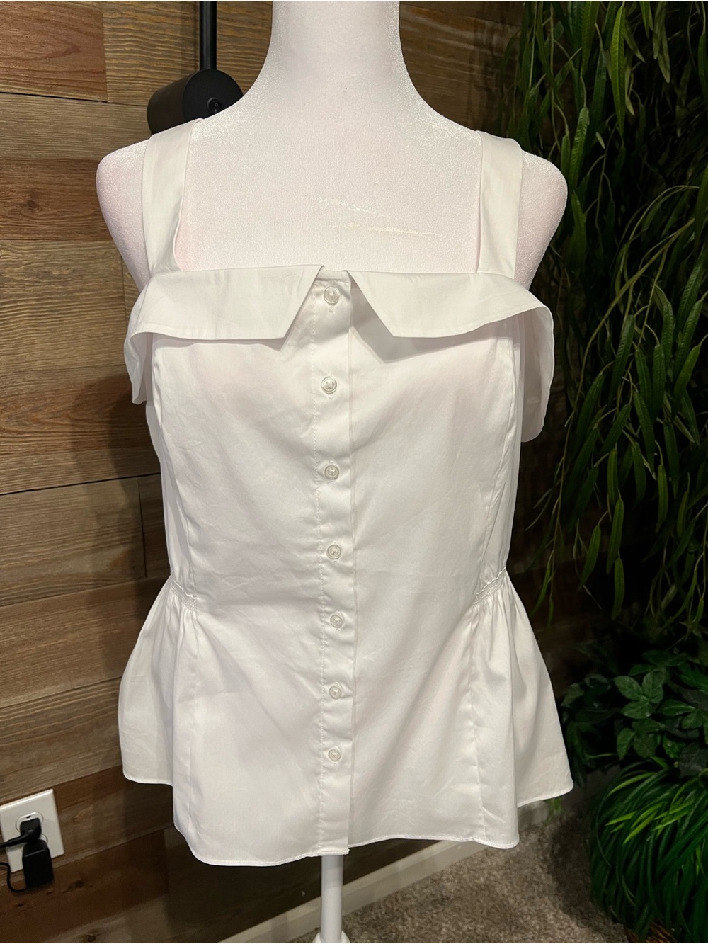 White House Black Market button front white cami style blouse. 12